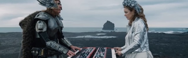 Video: Islandi väikelinna elanikud loodavad, et Eurovisioonist rääkiv Netflixi muusikal võidab Oscari