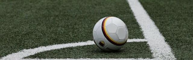 U15 jalgpallimäng Nõmme Unitedi ja Tallinna Legioni vahel eskaleerus vägivallaks