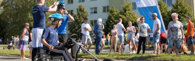 Narvalased kutsuvad traditsioonilisele suvelaadale