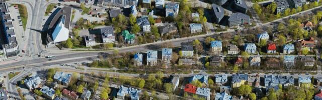 Tallinn plaanib viia Narva maanteel bussipeatused tee keskele