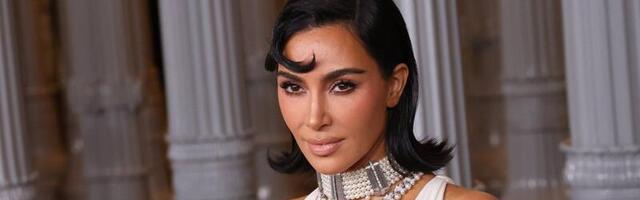 FOTOD | Püha püss! Kim Kardashiani veetlevad pildid ei jäta kujutlusvõimele kuigi palju ruumi 