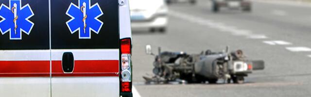 PRETICAO KOLONU BEZ KACIGE! Motociklista (31) poginuo zajedno sa devojkom (27) u jezivoj nesreći!