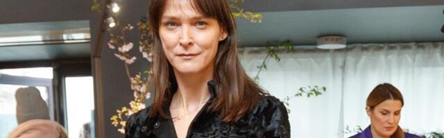 FOTOD | Carmen Kass säras Pariisi moenädalal, toetamas oli ka pisipoja