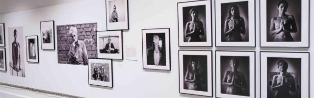 Balti fotograafid okastraadi taga