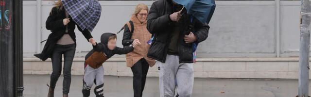 Košava divlja Srbijom: Ciklon razbesneo vetar – udari i preko 100 km/h! Stižu obojene padavine! Oglasio se RHMZ, evo šta nas čeka do kraja nedelje