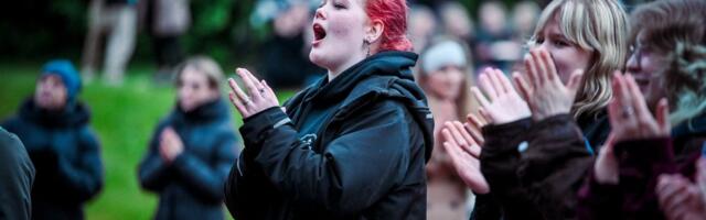 FOTOD | Uhke värk! Viljandi Gümnaasium pidas juba 14. korda öölaulupidu