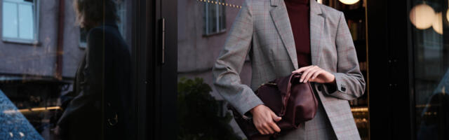 IVO NIKKOLO esitleb moenädalal kaasaegselt naiselikku rõiva- ja aksessuaarikollektsiooni