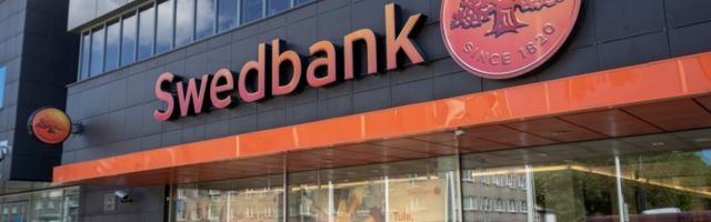 Swedbank hoiatab petturite eest