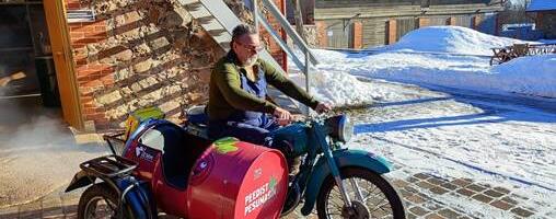 Eesti Maanteemuuseum esitleb Tourest 2024 messil ainulaadset "Peedist pesumasin" külgkorviga mootorratast