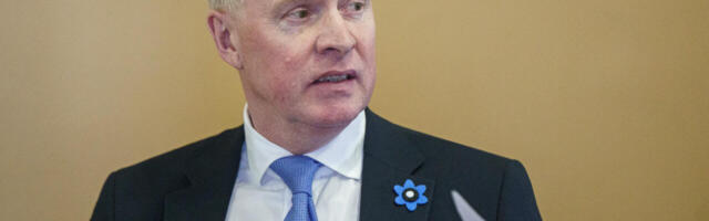 Kas Laanet on hammasrataste vahel siseringi võimupiiride ületamise pärast?