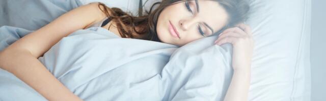 5 PÕHJUST, MIKS naised peaksid ilma ööriieteta magama