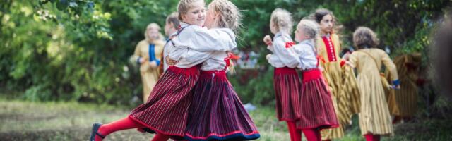 Kristel Trell: „see pole meile mõeldud, see on rohkem eestlaste üritus“ - miks Ida-Viru lapsed tantsupeole ei kõlba?