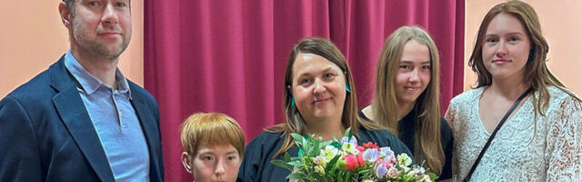 Hiiumaa aasta emaks valiti Signe Lõhmus-Juhe Nõmbast