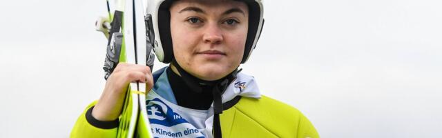 „Meid sunniti aluspesu seljast võtma!“ Kõik naissuusahüppajad pidid end FIS-i kontrollis mehe ees alasti võtma