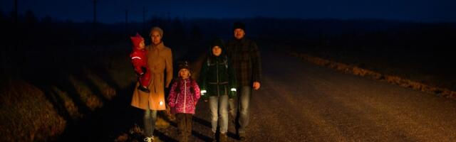 Kaks kolmandikku täiskasvanuist kannab helkurit