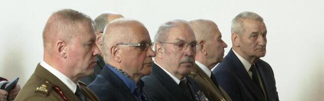 Reporter: Jüriöö tule süütamine Türi Püha Jüri kirikus