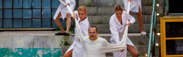 ARVUSTUS | Vendadest Urbidest loodud „Vihmana ma sajan“ keskendub huumorile ja intriigile, valu jääb nostalgia ja nalja varju