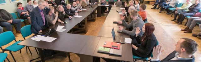 Alutagusel on laiapõhjaline koalitsioon sünnitanud vaikse opositsiooni