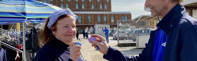 PILTUUDIS: EKRE koksis Viljandis koos rahvaga mune
