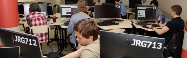 Noored täiendasid teadmisi treeninglaagris "Cyber Battle"
