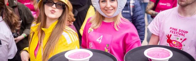 FOTOD | Vilnius värvus roosaks! Leedu pealinnas peetakse neljandat korda peedisupi pidu