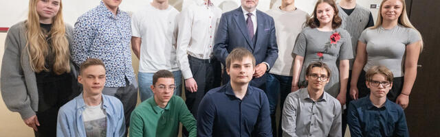 President Karis: tehisaru kasutamisel koolides on oluline ühtne arusaam ja võrdsed võimalused