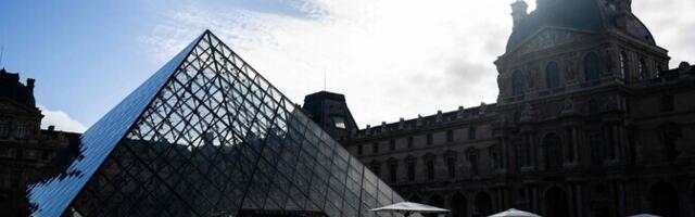 Meedia: üks Louvre'i varguses kahtlustatav on sotsiaalmeediategelane