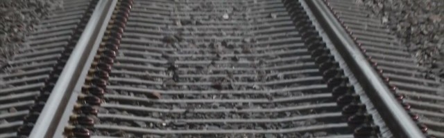 Reporter: Põlvamaal hukkus rongilt löögi saanud mees