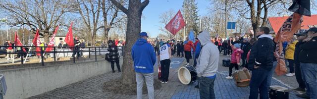 Sajad kossufännid kogunesid Rapla korvpalli toetuseks