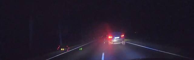 Reporter: Politsei pidas kinni 200 kilomeetrit tunnis kihutanud luksusauto, mille roolis oli Paide linnavoliniku 13-aastane poeg