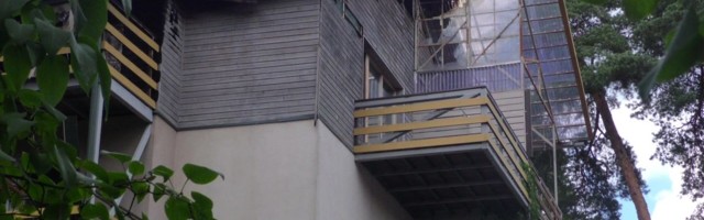 Reporter: Narva-Jõesuus jättis gaasiplahvatus peavarjuta korrusmaja elanikud