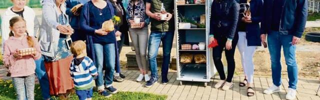 Rohevallas avati kaks päikeseenergial töötavat toiduringluskappi