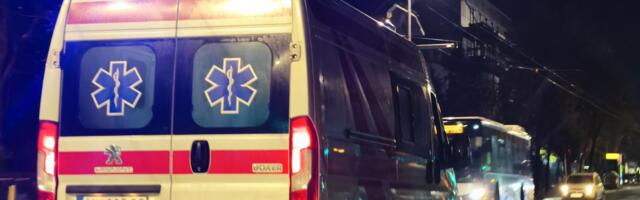 TEŠKA NOĆ U BEOGRADU: Žena i devojčica povređene u saobraćajnim nesrećama, obe hitno prebačene u bolnicu
