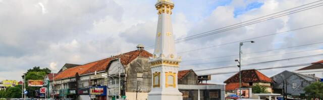 SAARERIIK ⟩ Elava sultaniga linn keset vabariiki