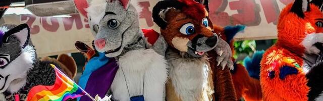 Berliinis kohtusid inimesed, kes peavad end koerteks