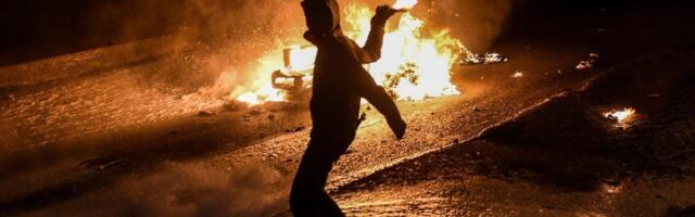 ČULE SE DETONACIJE Piromani palili automobile u više delova Beograda, napravili totalnu štetu (video)