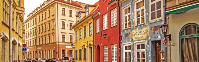 Городской ритм и ответственные цифровые развлечения в Латвии