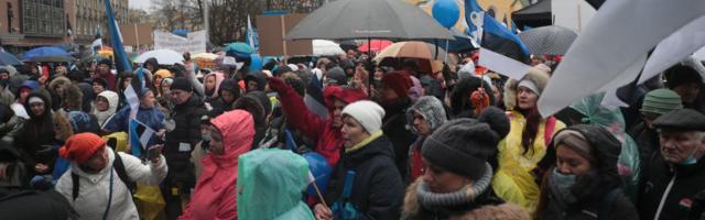 Meeleavaldus Tallinnas: kutsuti üles kodaniku allumatusele ja nõuti valitsuse tagasiastumist