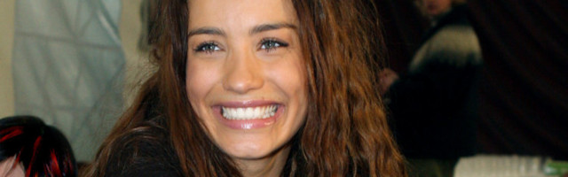 KLÕPS | Mis siin pildil toimub? Vene popstaar jäi vahele piinliku fototöötlusega