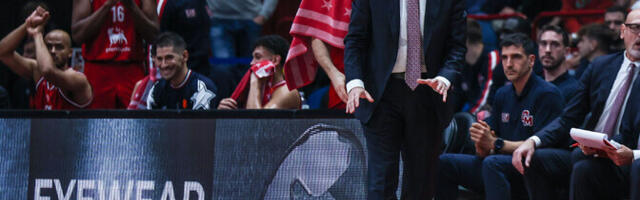 Ettore Messina taandus Milano Olimpia juhendaja kohalt