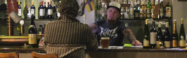 Reporter: Narva-Jõesuu ettevõtja kuulutas koroonakeeldude kiuste oma puhveti kirikuks