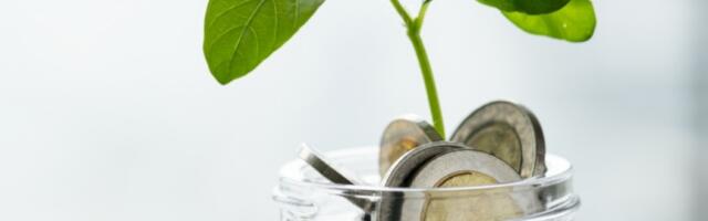 Жители накопили на счетах 12 млрд евро