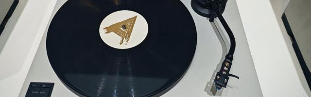 Technics andis alla ja tõi oma vinüülplaadimängija tänapäeva