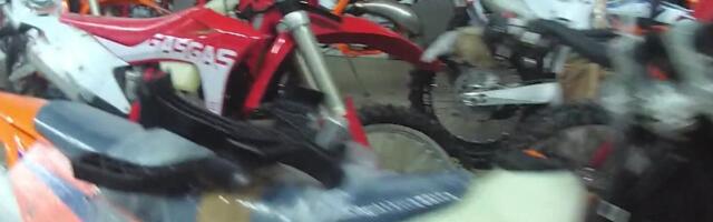 Reporter: Tallinna Vanasadamas tabati Soomest mootorrattaid varastanud leedukas