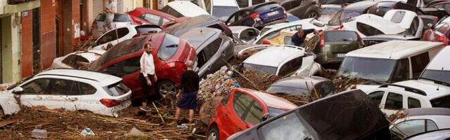 Более 60 человек погибли из-за наводнений в испанской Валенсии