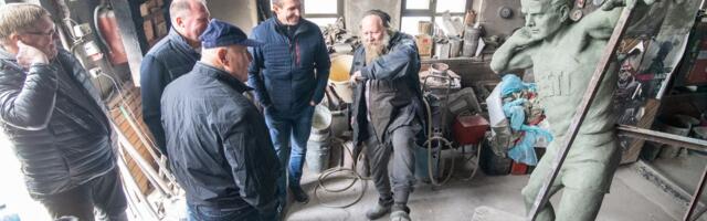 Heino Lipu kuju on valmis valukotta saatmiseks