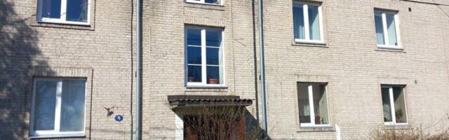 Anija Vallavalitsus müüb oksjonil Paberi 5-3, Kehra linn korterit (43 m²) Alghind: 13500 Eur