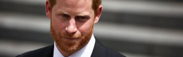 Prints Harry, kel polnud aega kuningannaga hüvasti jätta, lahkus esimesena Balmorali lossist