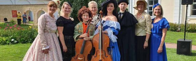 Mõi­sa­kul­tuu­ri­päe­v tõi Ani­ja mõi­sa ka uusi külastajaid