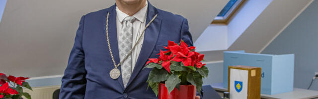 Vormsi vallavanemana alustab Erki Savisaar